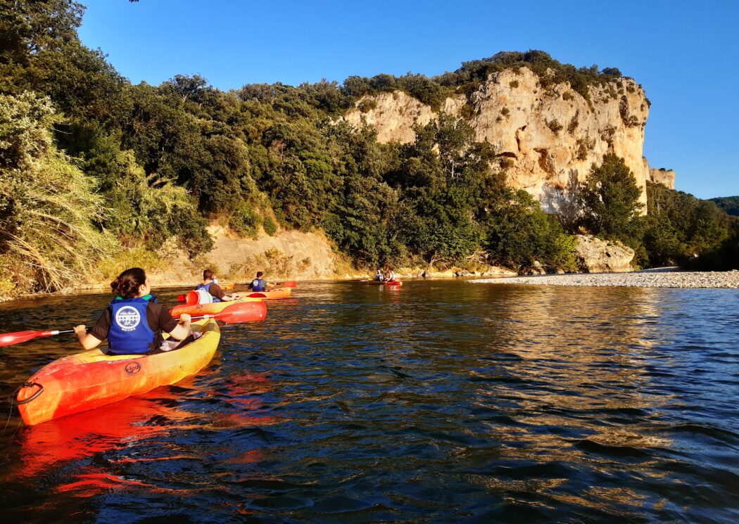Commencer par canoe collias, finissez à remoulins à votre voiture