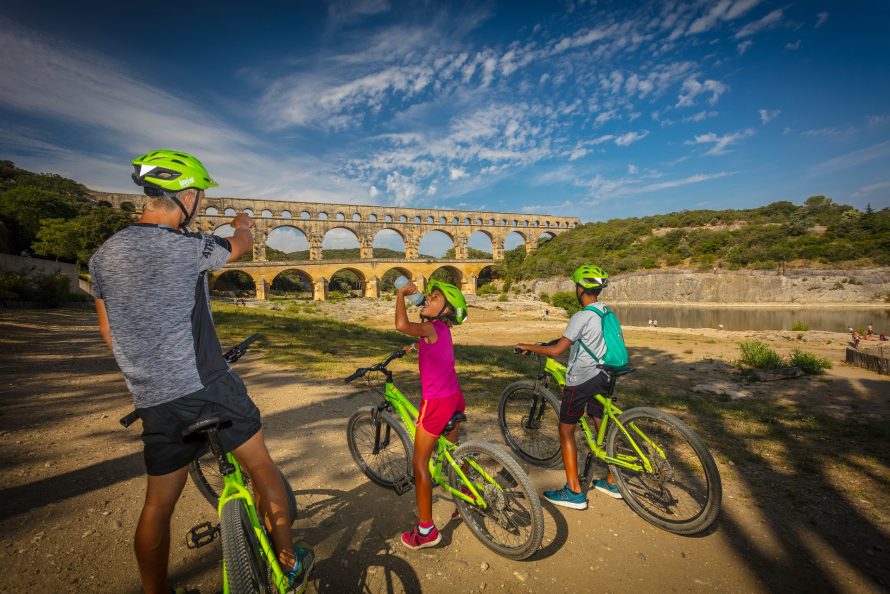 groupe vélo pont du gard